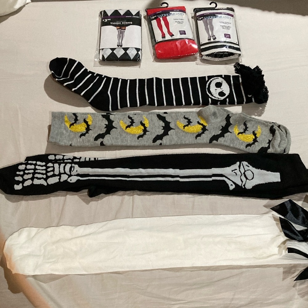 Lot of 7 Halloween socks and tights never worn